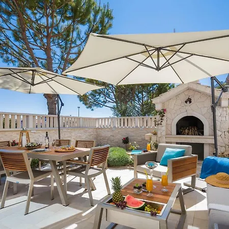 Luxury Loreta 아파트 *