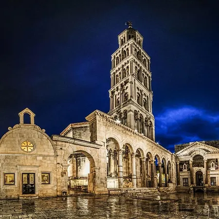 Luxury Loreta Apartman *