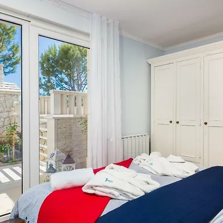 Luxury Loreta Appartement